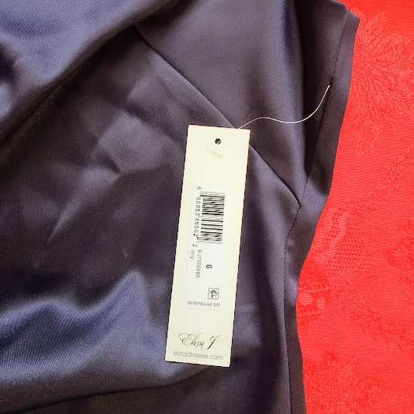 Eliza J Off The Shoulder Side Pleated Sheath Dress - Picture 4 of 7